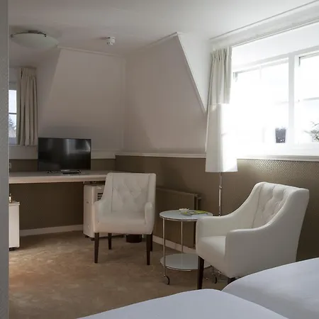 Hotel Logis De Tuinkamer 3*