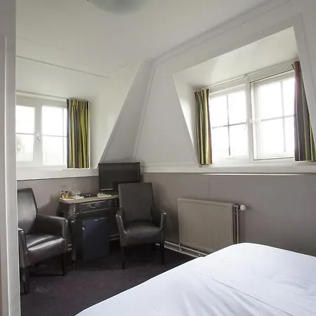 Logis Hotel De Tuinkamer