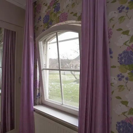 Hotel Logis De Tuinkamer 3*