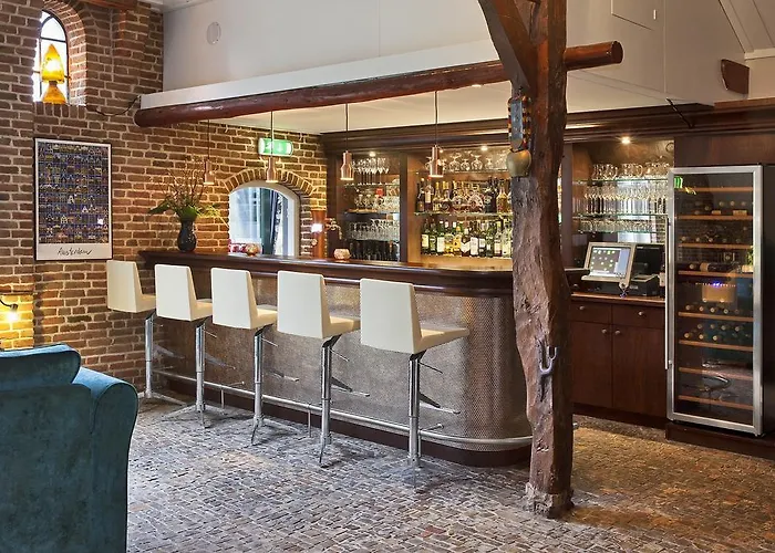 فندق Logis De Tuinkamer