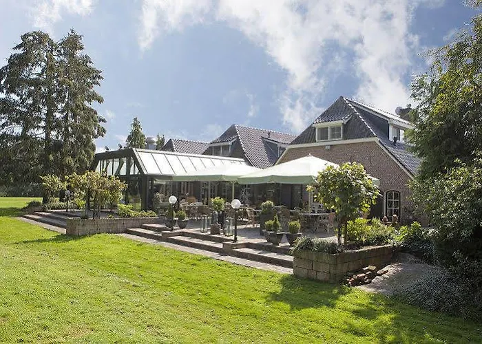 Logis De Tuinkamer فندق 3*